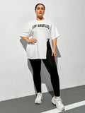 Set di abbigliamento sportivo casual a taglie forti per donne, vestibilità ampia, include maglietta a fantasia e leggings, primavera/estate